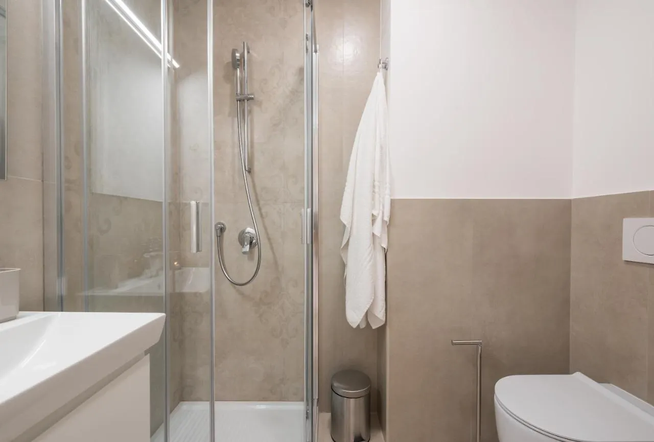 Vatican Townhouse Roma 0*,  Italia